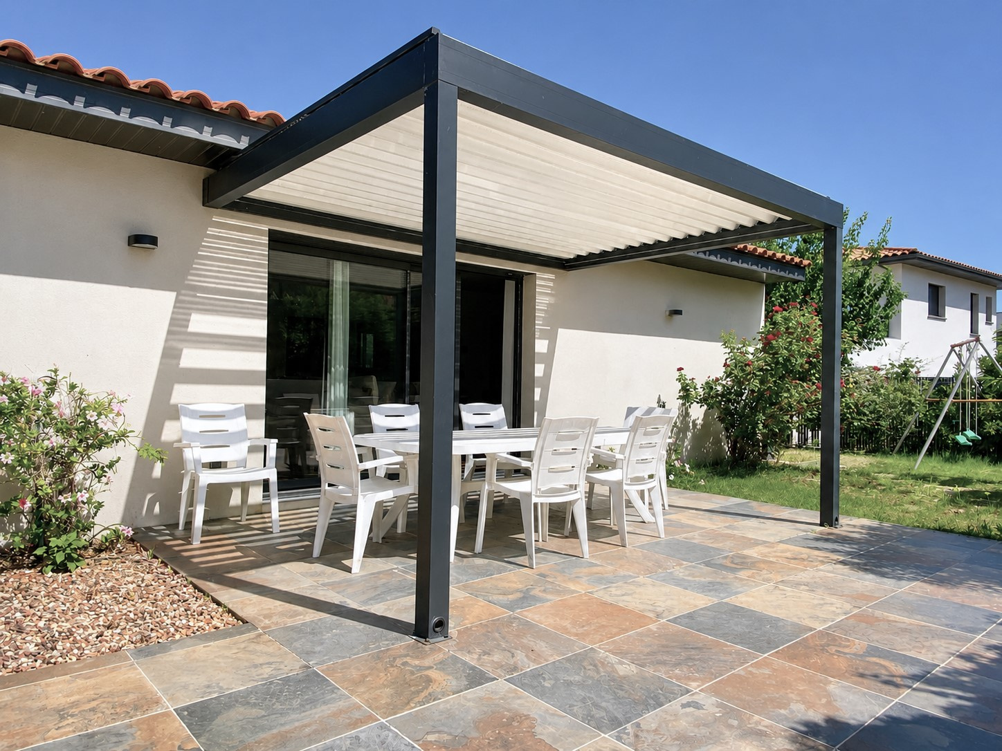 UNE VILLA CONTEMPORAINE DE PLAIN-PIED AVEC JARDIN À PERPIGNAN