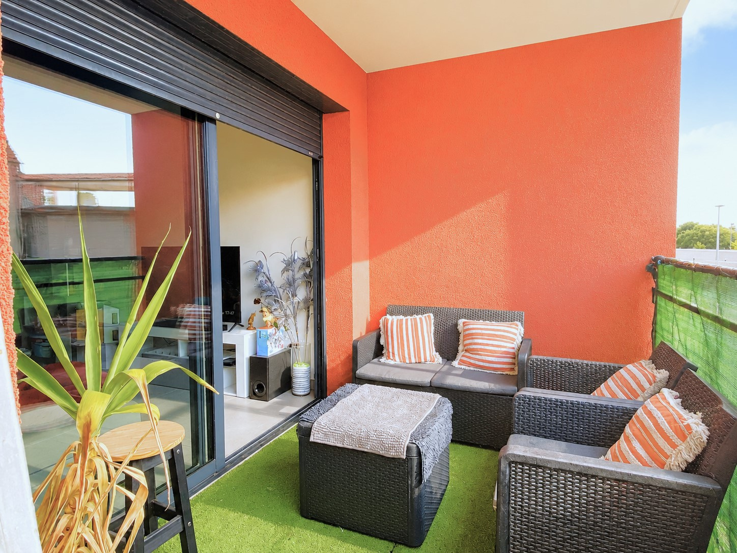 UN APPARTEMENT T2, AVEC TERRASSE ET PARKING, A PERPIGNAN SUD