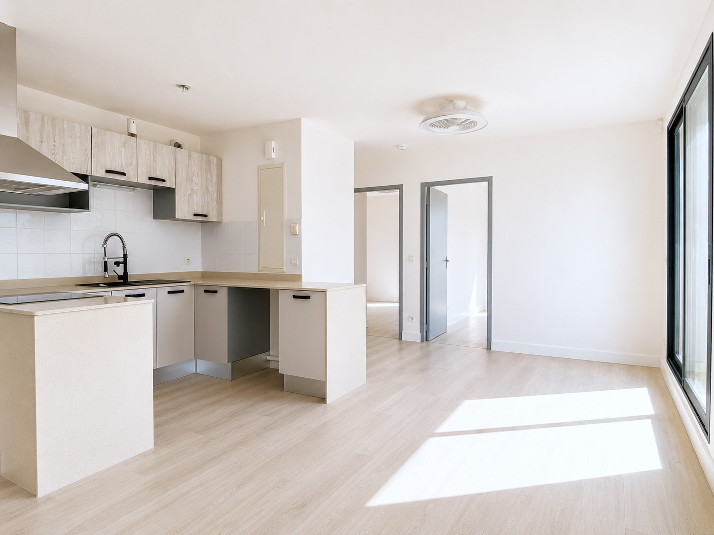 UN APPARTEMENT T3, AVEC TERRASSE ET JARDIN, GARAGE, A PERPIGNAN SUD