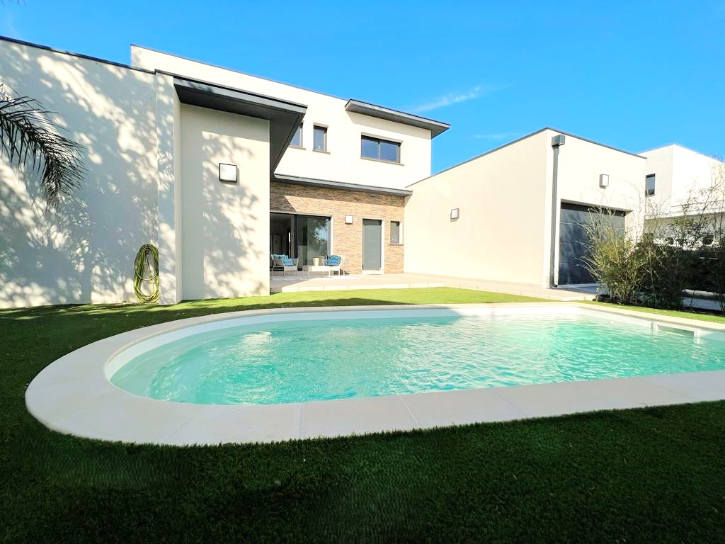 UNE VILLA CONTEMPORAINE, EN 4 FACES, A PERPIGNAN SUD