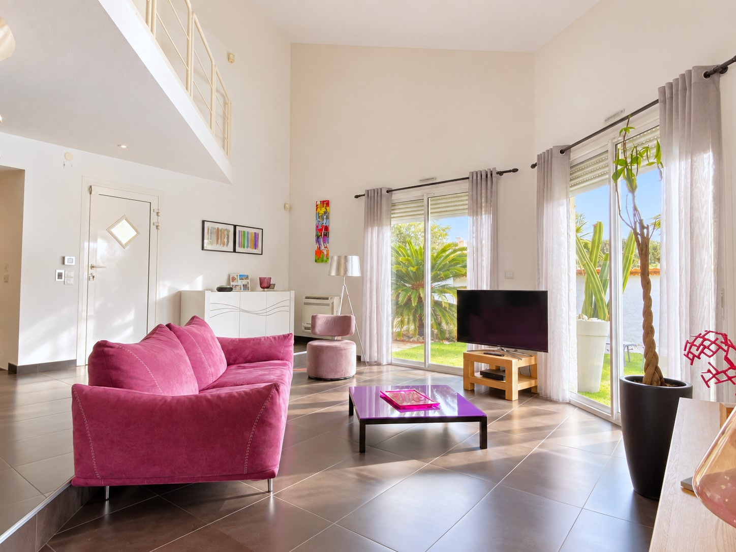 A PERPIGNAN ROUTE DES PLAGES, UNE VILLA D'ARCHITECTE, 160M2 SH, AVEC PISCINE