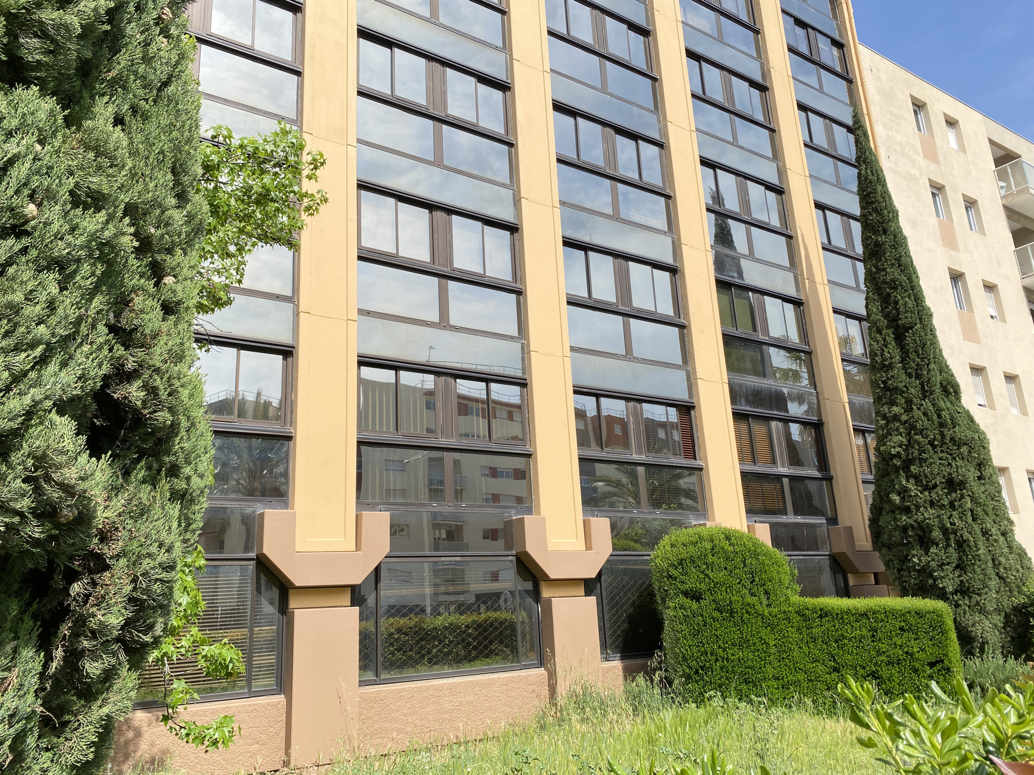 UN PLATEAU DE BUREAUX DE 290M2, EN RDC, A PERPIGNAN SUD